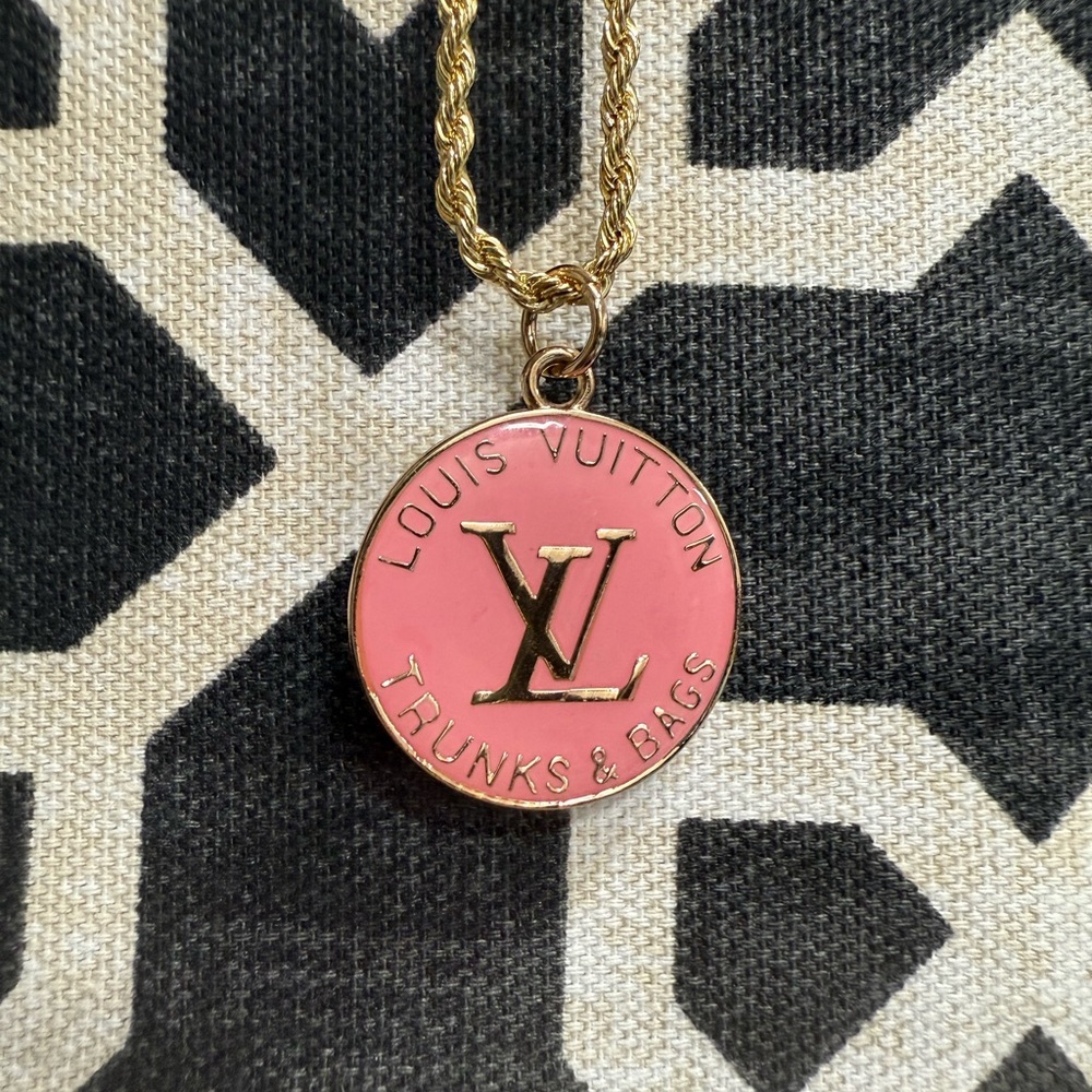LV Pink pendant Necklace 18in gold plated chain